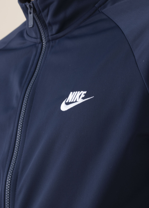 Спортивный комплект Nike