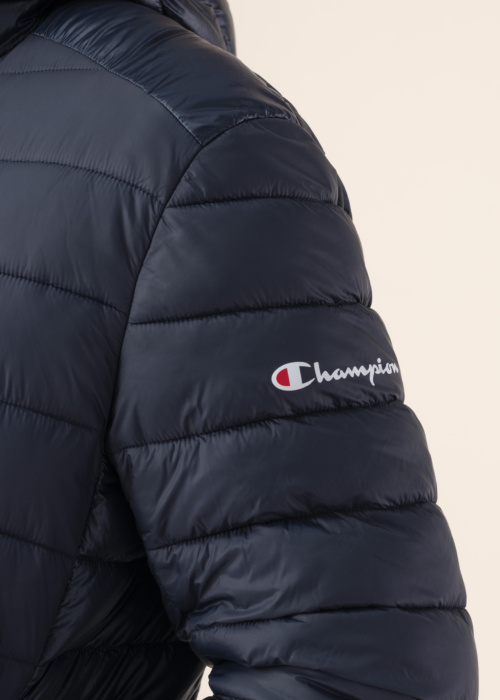 Весенне-осенняя куртка Champion