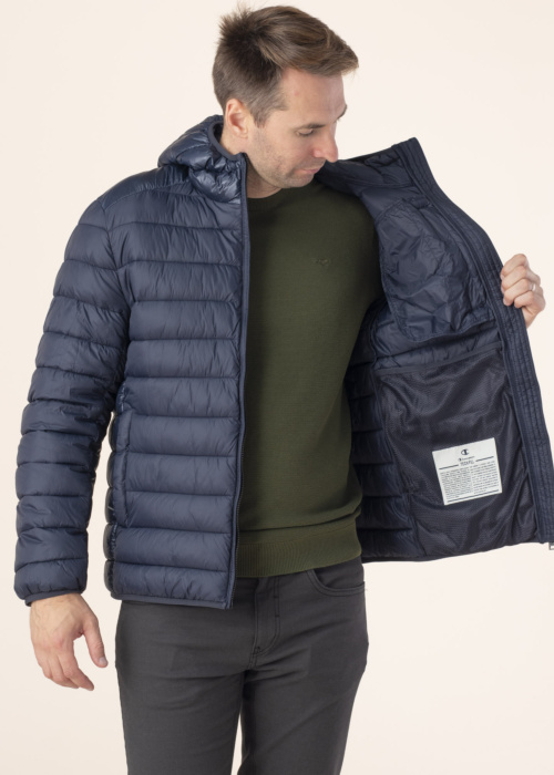 Весенне-осенняя куртка Champion