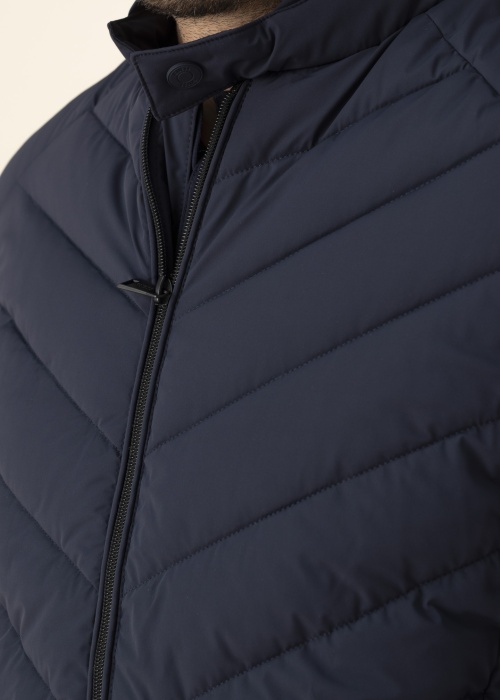 Весенне-осенняя куртка Guess