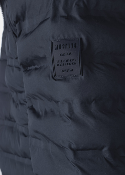 Весенне-осенняя куртка Mustang