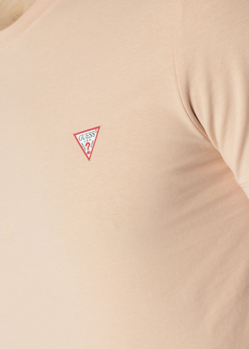 Футболка Guess