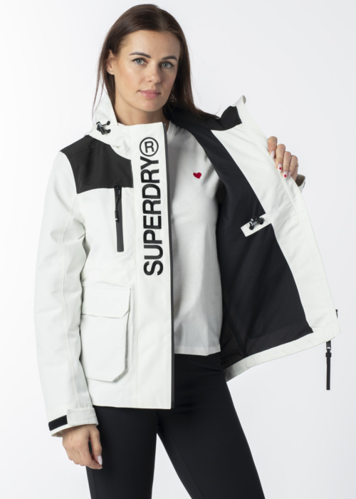 Весенне-осенняя куртка SuperDry