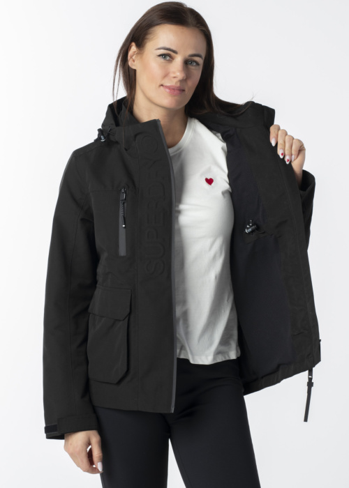 Весенне-осенняя куртка SuperDry