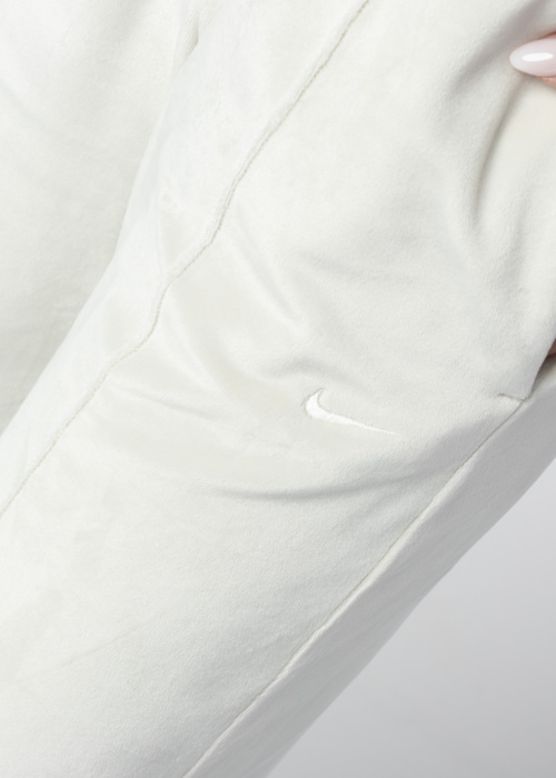 Спортивные штаны Nike