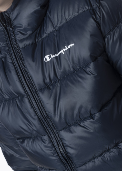 Весенне-осенняя куртка Champion