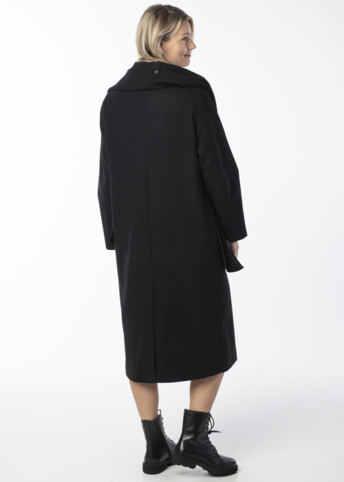 Зимнее пальто Elba Only