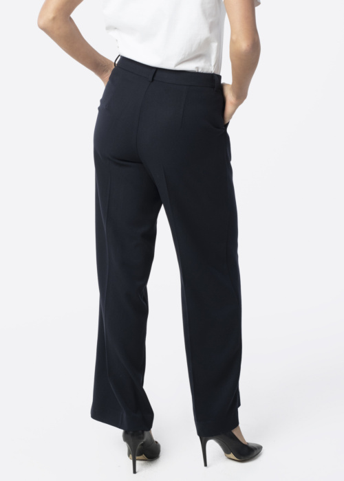 Брюки со стрелками Kairi Vilderson