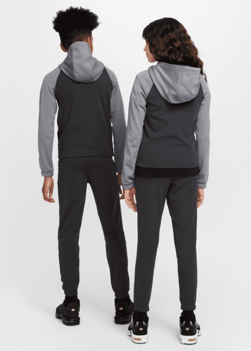 Спортивный комплект Nike