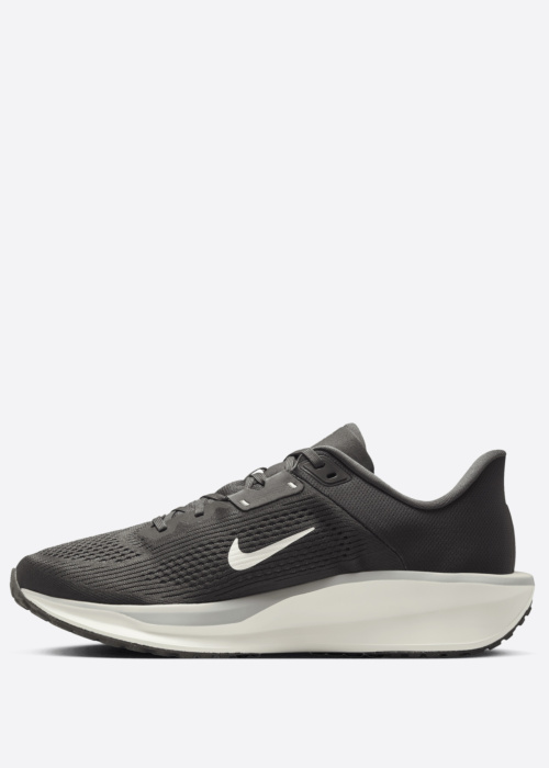 Беговые кроссовки Quest 6 Nike