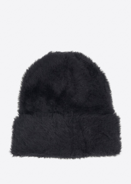 Зимняя шапка Guess