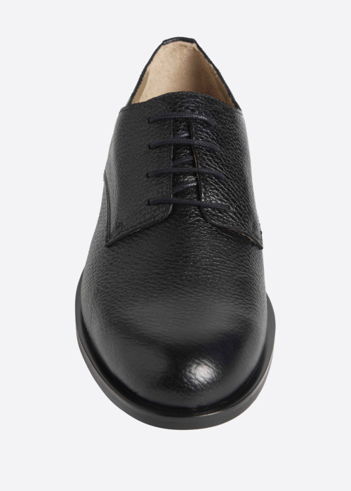 Calvin Klein kinnised kingad