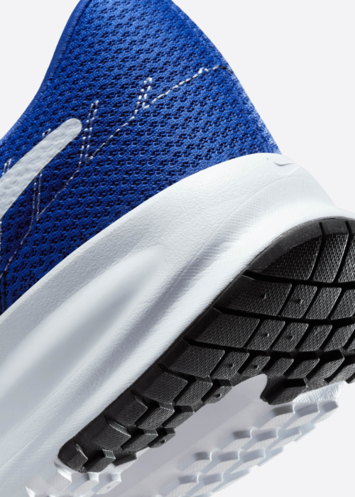 Nike jooksujalatsid Run Defy