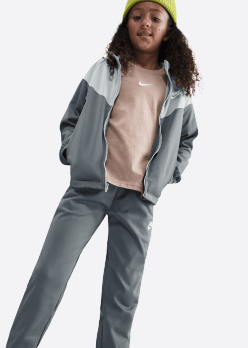 Nike dressid