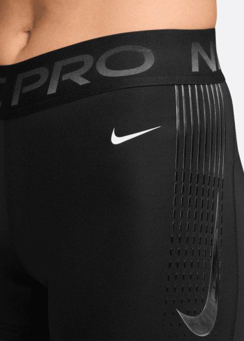 Короткие спортивные рейтузы Nike