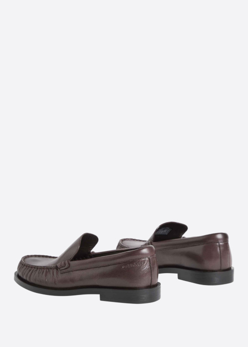 Calvin Klein loaferid