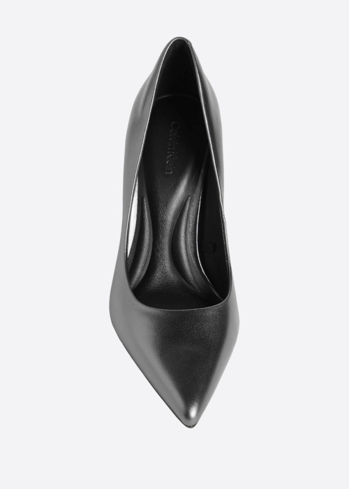 Calvin Klein kinnised kingad