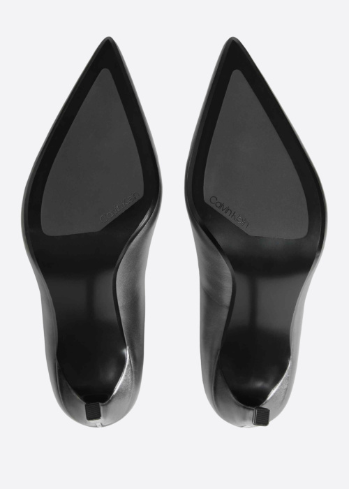 Calvin Klein kinnised kingad