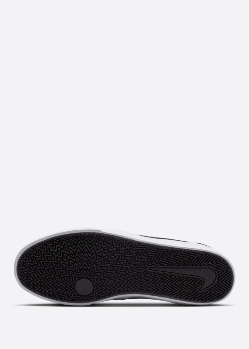 Nike tennised Charge Suede