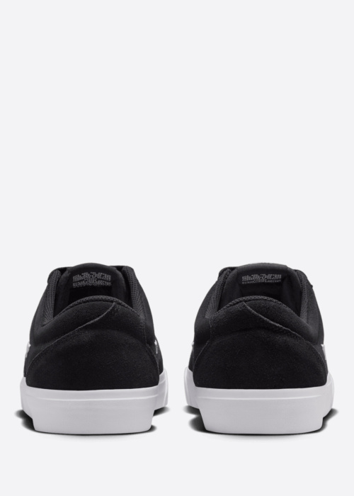 Nike tennised Charge Suede