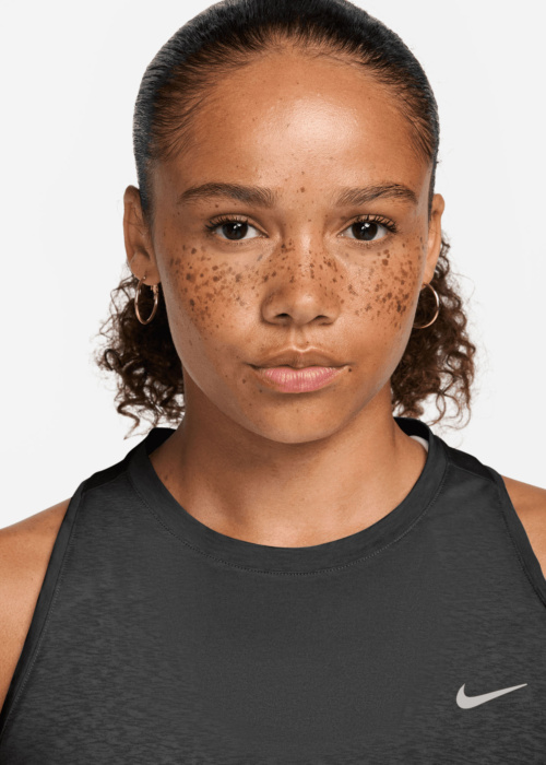 Спортивный топ Swift Nvlt Nike