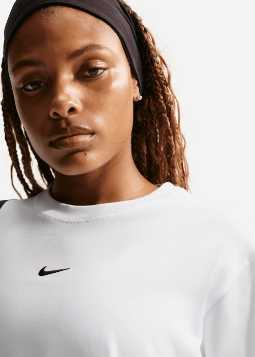Nike T-särk Newic