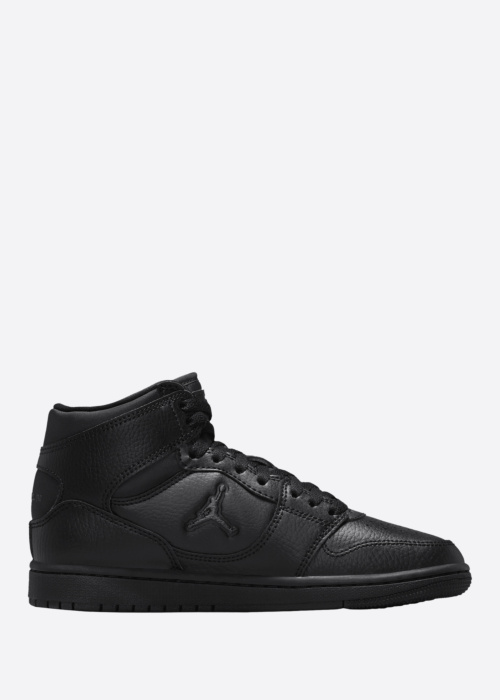 Jordan tennised Court Connect Mid Bg