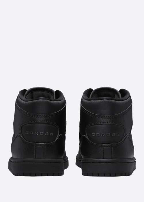 Jordan tennised Court Connect Mid Bg