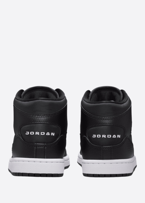 Jordan tennised Court Connect Mid Bg