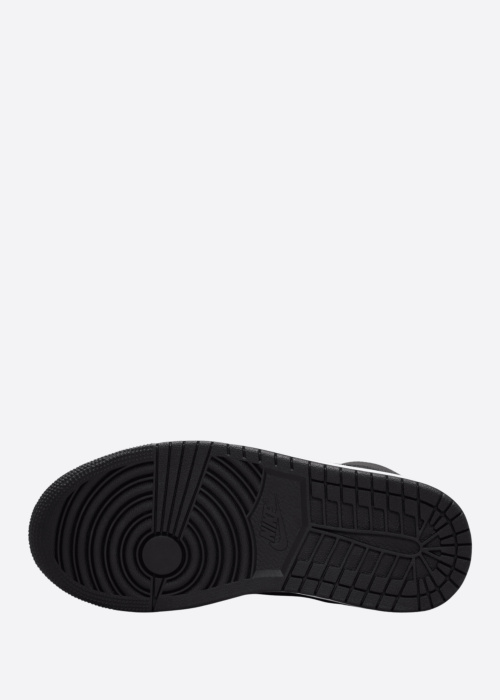 Jordan tennised Court Connect Mid Bg