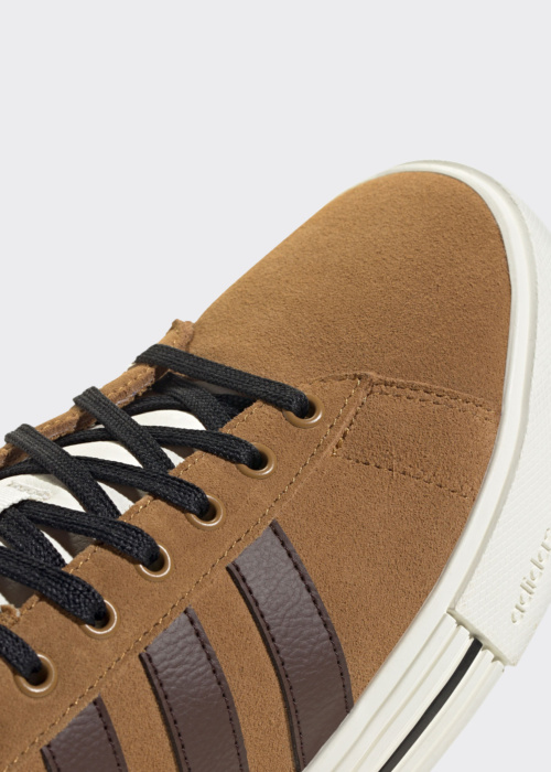 adidas tennised Daily 4.0