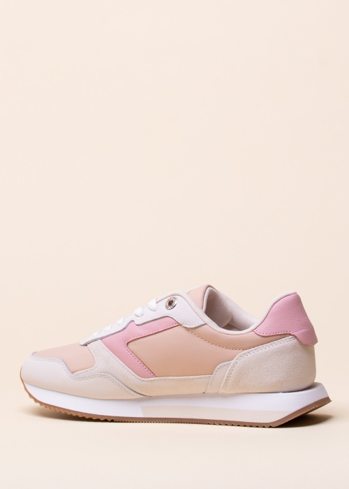 Tommy Hilfiger vabaajajalatsid