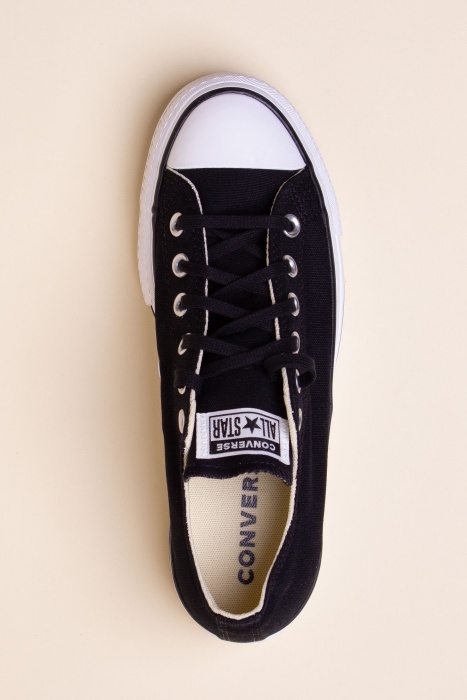 Converse tennised Chuck Taylor All Star