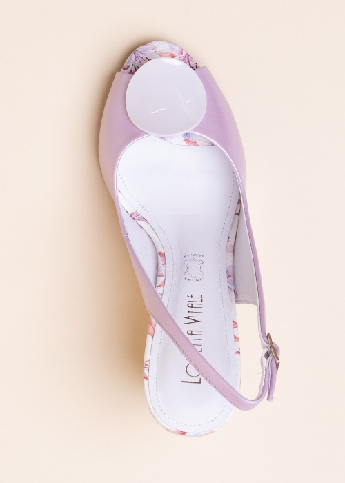 Loretta Vitale kingad