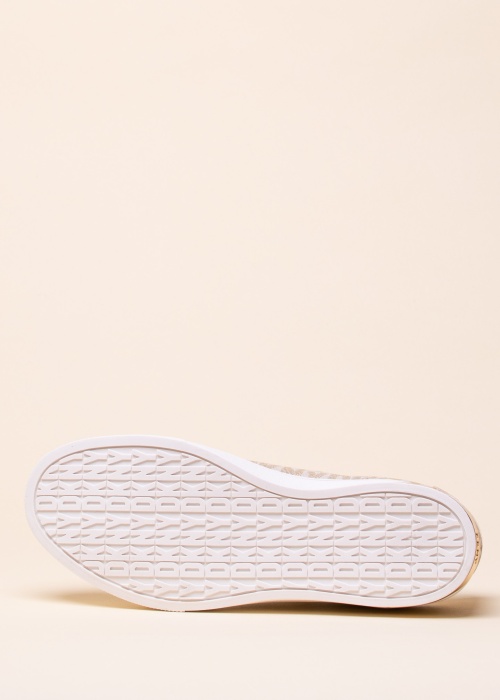 DKNY tennised Sarai