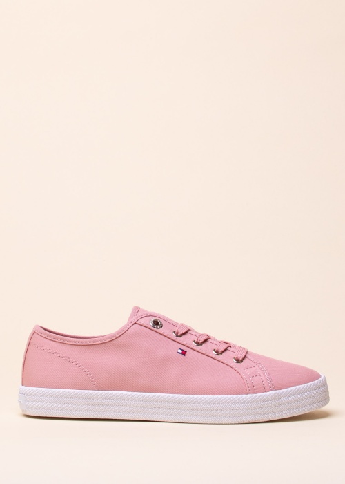 Tommy Hilfiger tennised