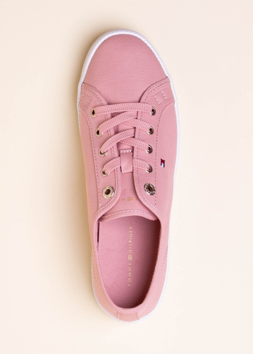 Tommy Hilfiger tennised