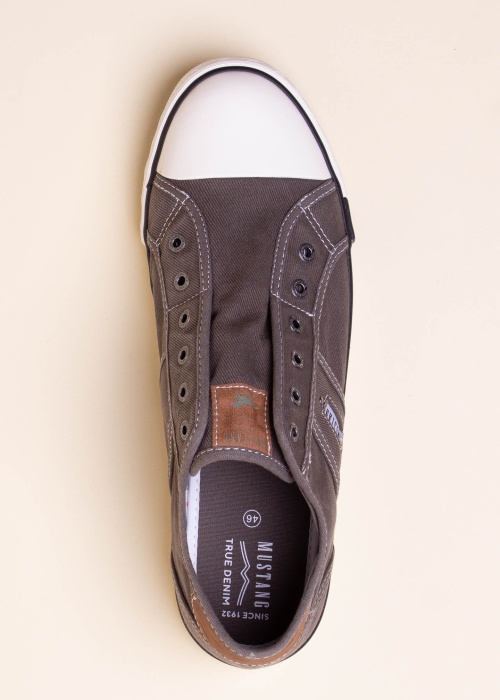 Тенниски Mustang