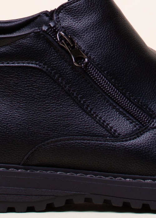 Lundeberg poolsaapad Bjorn