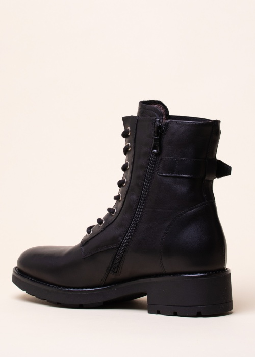 NeroGiardini poolsaapad