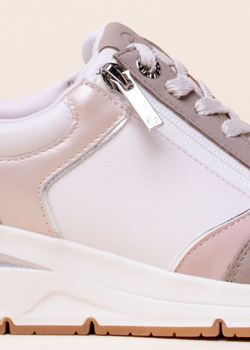 Кроссовки Tamaris