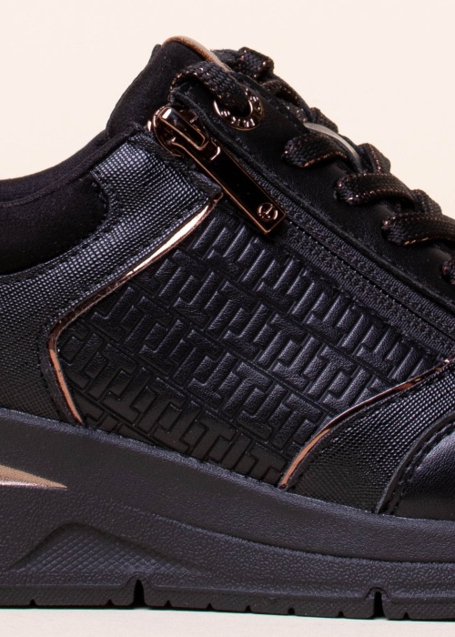 Кроссовки Tamaris