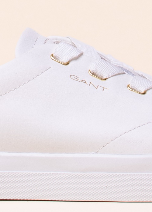 Gant tennised Avona
