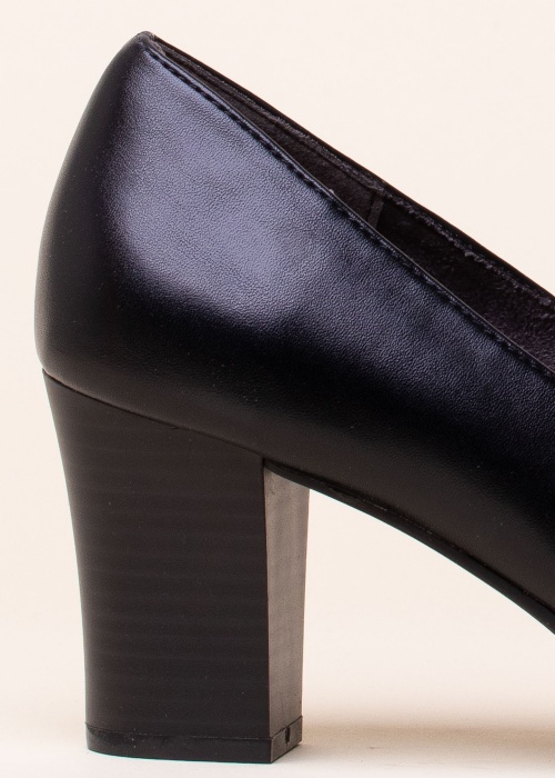 Jana kinnised kingad