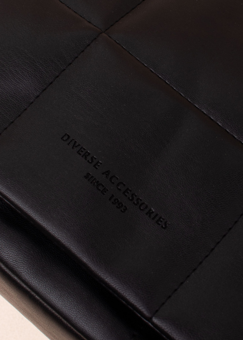 Diverse õlakott Puri Iii