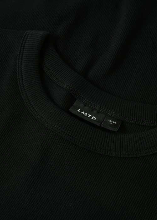 Футболка Hinaja LMTD