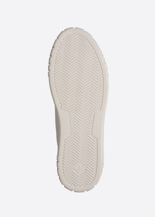 Marco Tozzi tennised