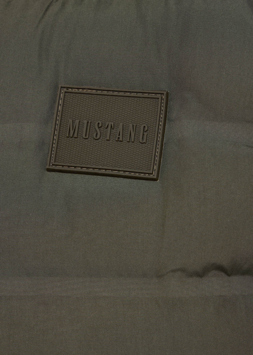 Mustang vest Dublin
