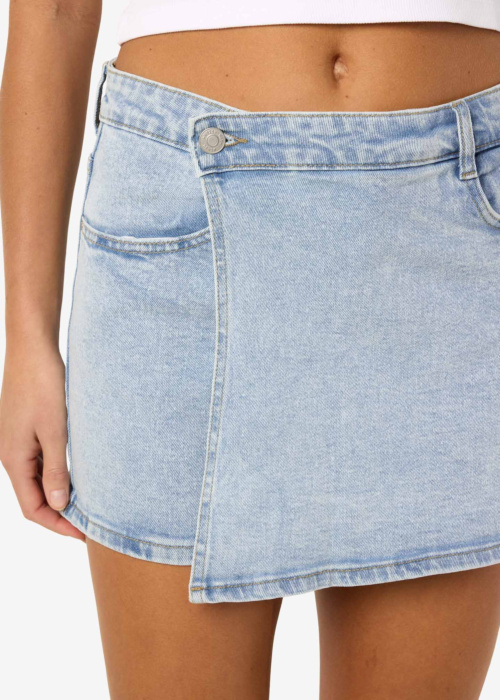 Noisy May seelik Noami