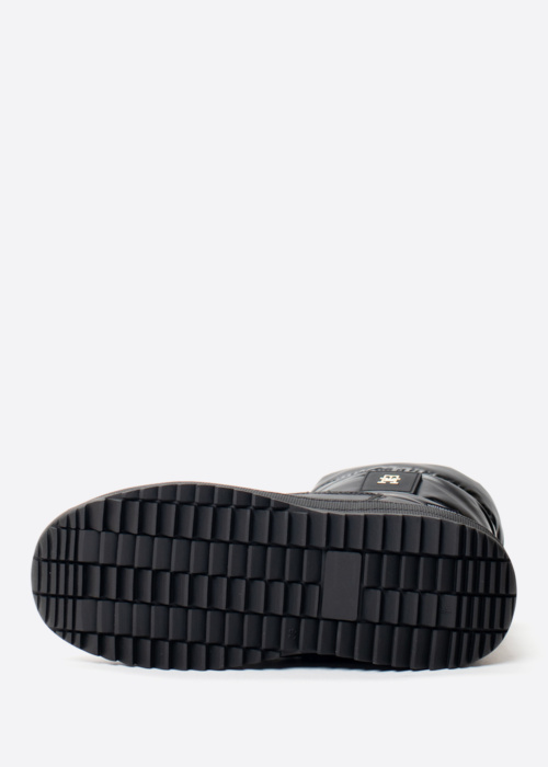 Tommy Hilfiger poolsaapad Loki